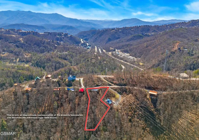 Photo 3 of Single family home for sale at 1235 Annes Rd, Gatlinburg, TN 37738 | MLS# 3299382 | Listing updated on 2026-09-11
