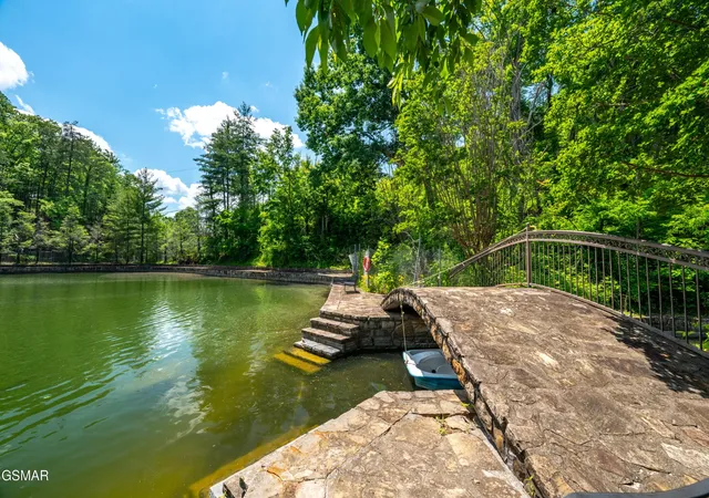 Photo 3 of Single family home for sale at 2315 Headrick Lead, Sevierville, TN 37862 | MLS# 3510497 | Listing updated on 2026-09-11