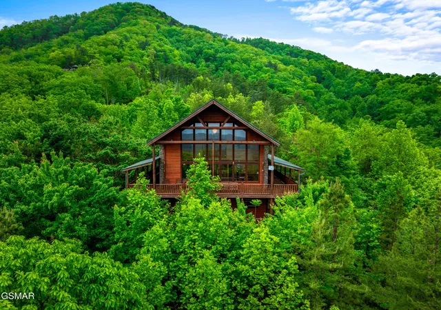 Photo 3 of Single family home for sale at 4160 High Ridge Way, Sevierville, TN 37862 | MLS# 3544706 | Listing updated on 2026-09-11