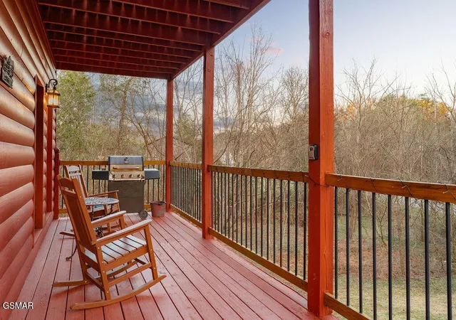 Photo 3 of Single family home for sale at 1220 Sugar Loaf Rd, Sevierville, TN 37876 | MLS# 3305374 | Listing updated on 2026-09-11
