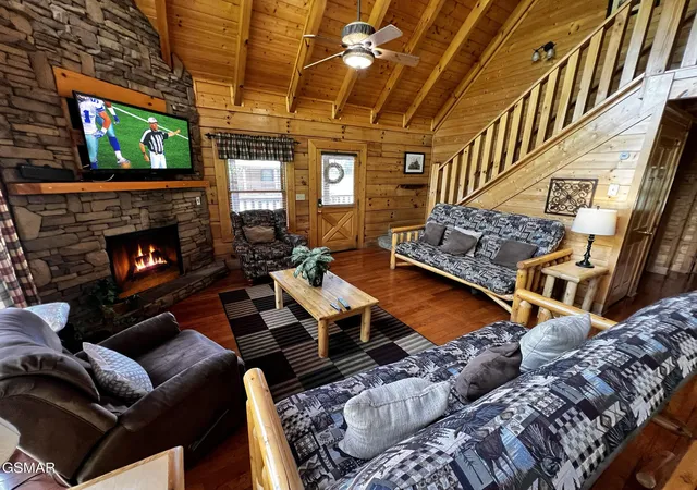 Photo 4 of Single family home for sale at 3216 White Falcon Way #19, Pigeon Forge, TN 37863 | MLS# 3240144 | Listing updated on 2026-09-11
