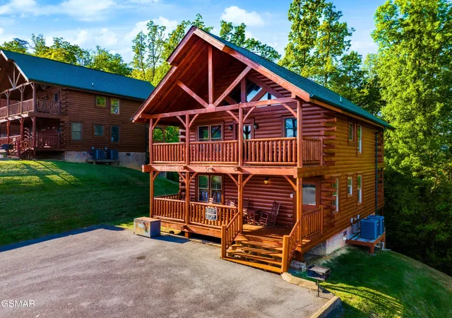 Photo 1 of Single family home for sale at 2739 Mountain Preserve Dr, Sevierville, TN 37862 | MLS# 3269799 | Listing updated on 2026-09-11