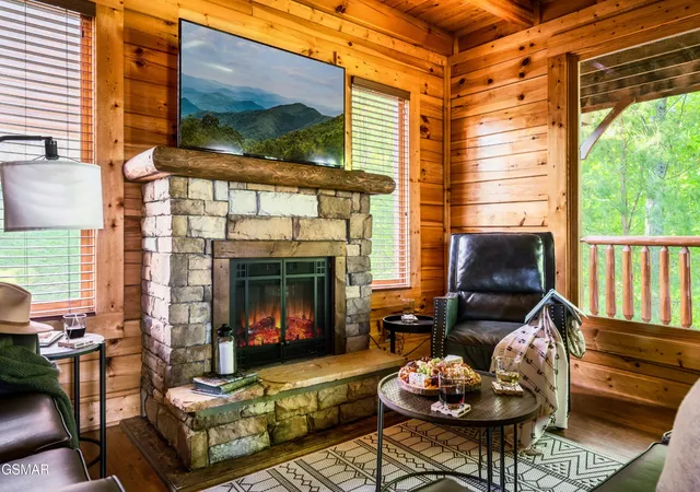 Photo 4 of Single family home for sale at 2739 Mountain Preserve Dr, Sevierville, TN 37862 | MLS# 3269799 | Listing updated on 2026-09-11
