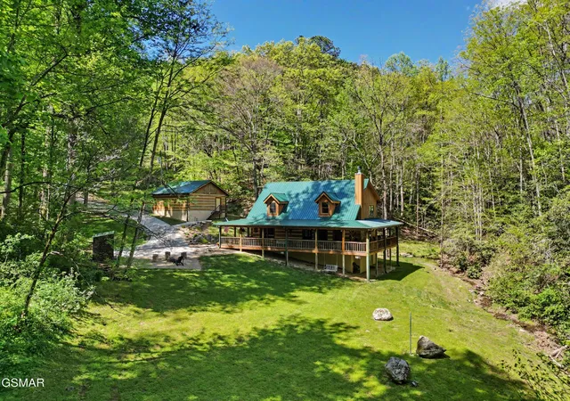 Photo 2 of Single family home for sale at 1053 Big Buck Trl, Townsend, TN 37882 | MLS# 3548227 | Listing updated on 2026-09-14