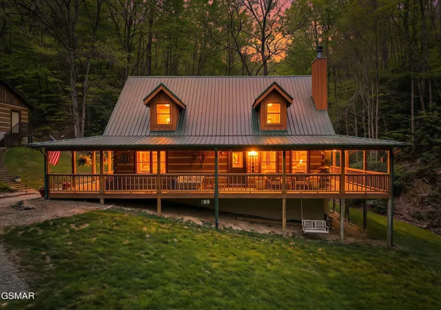 Photo 3 of Single family home for sale at 1053 Big Buck Trl, Townsend, TN 37882 | MLS# 3548227 | Listing updated on 2026-09-14