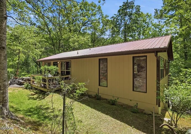 Photo 4 of Single family home for sale at 2931 Mountain Blvd, Sevierville, TN 37876 | MLS# 3302145 | Listing updated on 2026-09-11