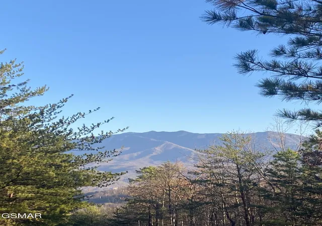 Photo 3 of Land for sale at 7 Lightning Bug Way, Gatlinburg, TN 37738 | MLS# 3289838 | Listing updated on 2026-10-01