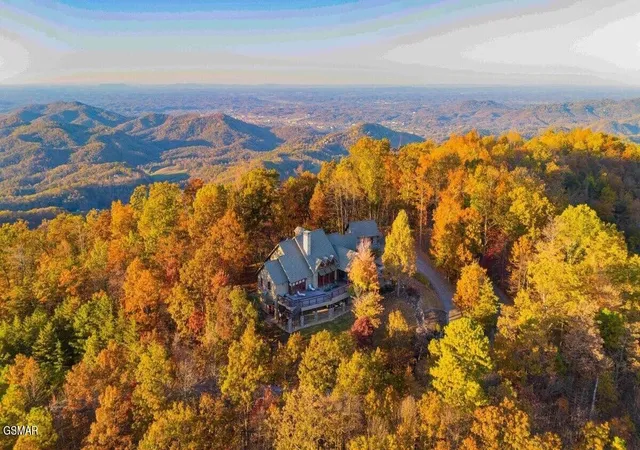 Photo 3 of Land for sale at 7 Lightning Bug Way, Gatlinburg, TN 37738 | MLS# 3289838 | Listing updated on 2026-10-09