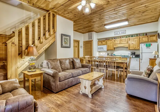 Photo 4 of Single family home for sale at 679 Eagles Blvd Way, Pigeon Forge, TN 37863 | MLS# 3512747 | Listing updated on 2026-09-11