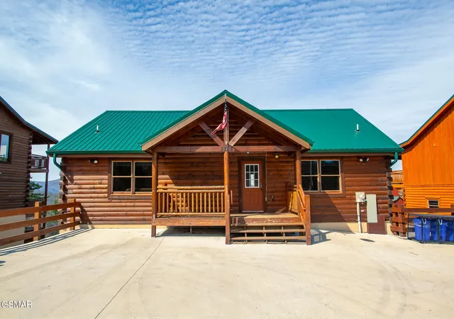 Photo 1 of Single family home for sale at 3708 Tilda Hilltop Way, Sevierville, TN 37862 | MLS# 3548250 | Listing updated on 2026-09-14