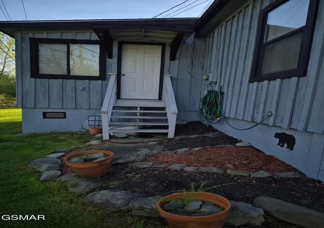 Photo 4 of Single family home for sale at 4455 Trail Holw Rd, Cosby, TN 37722 | MLS# 3548260 | Listing updated on 2026-09-24