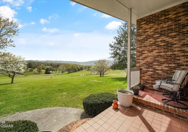 Photo 3 of Single family home for sale at 1279 Green Acres Dr, Newport, TN 37821 | MLS# 3548262 | Listing updated on 2026-10-10