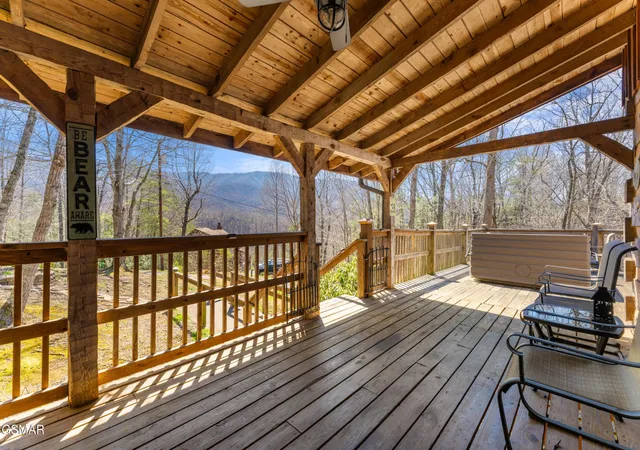 Photo 4 of Single family home for sale at 409 Matterhorn Dr, Gatlinburg, TN 37738 | MLS# 3548267 | Listing updated on 2026-09-24