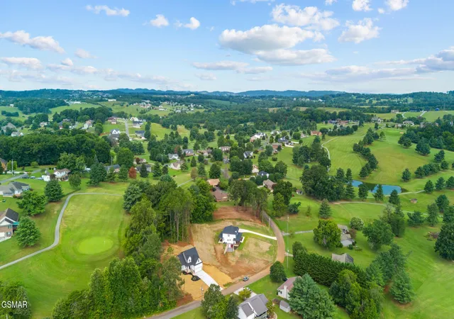 Photo 3 of Single family home for sale at 340 Battlefield Dr, Dandridge, TN 37725 | MLS# 3269810 | Listing updated on 2026-09-11