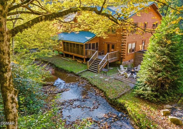 Photo 1 of Single family home for sale at 307 Caney Crk Rd, Pigeon Forge, TN 37863 | MLS# 3304446 | Listing updated on 2026-09-11
