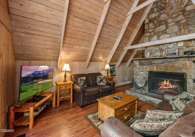 Photo 3 of Single family home for sale at 1125 Lower Alpine Way, Gatlinburg, TN 37738 | MLS# 3304426 | Listing updated on 2026-10-01