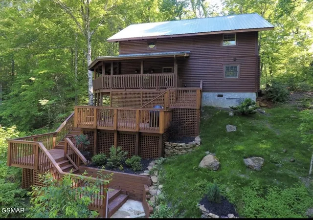 Photo 1 of Single family home for sale at 210 S Smoky Mountain Way, Sevierville, TN 37876 | MLS# 3304375 | Listing updated on 2026-09-30