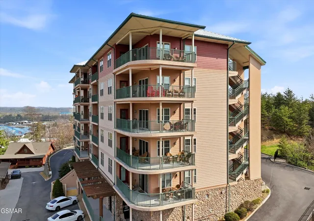 Photo 1 of Condo for sale at 410 Big Bear Way #4005, Pigeon Forge, TN 37863 | MLS# 3525802 | Listing updated on 2026-09-11