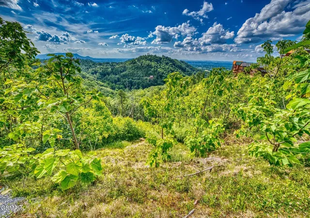 Photo 1 of Land for sale at 2109 Paradise View Way, Sevierville, TN 37876 | MLS# 3302487 | Listing updated on 2026-09-11