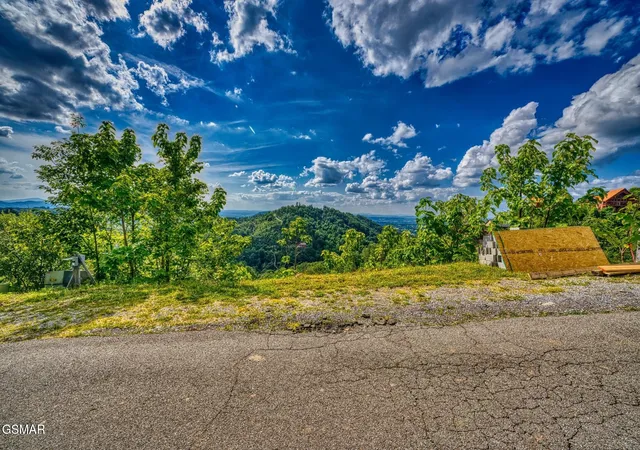 Photo 2 of Land for sale at 2109 Paradise View Way, Sevierville, TN 37876 | MLS# 3302487 | Listing updated on 2026-09-11