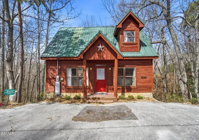 Single family home for sale at 2430 N School Hse Gap Rd, Sevierville, TN 37876 | MLS# 3298252