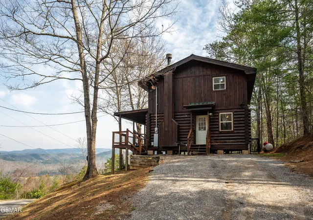 Photo 4 of Single family home for sale at 460 Boat Gunnel Rd, Townsend, TN 37882 | MLS# 3304425 | Listing updated on 2026-09-11