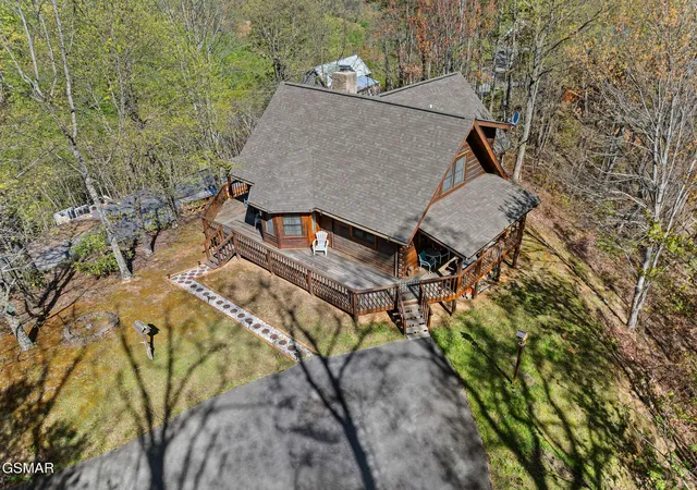 Photo 3 of Single family home for sale at 3208 Emerald Springs Loop, Sevierville, TN 37862 | MLS# 3264180 | Listing updated on 2026-09-11