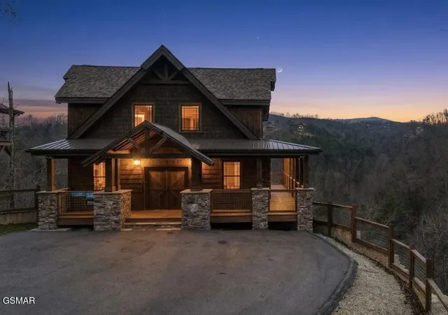 Photo 1 of Single family home for sale at 2011 Turkey Crk Way, Sevierville, TN 37862 | MLS# 3298333 | Listing updated on 2026-09-15