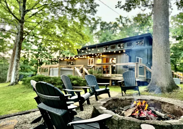 Photo 4 of Sale Pending at 3843 Heavens View Ln, Sevierville, TN 37876 | MLS# 3304020 | Listing updated on 2026-09-11