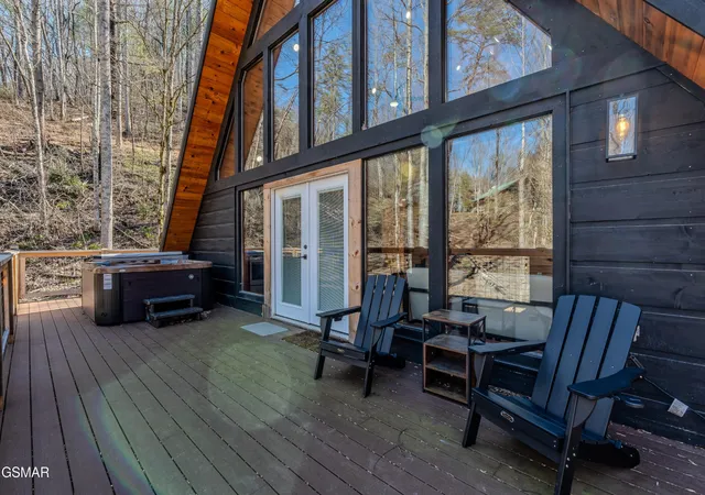 Photo 4 of Single family home for sale at 3115 Emerald Springs Loop, Sevierville, TN 37862 | MLS# 3270192 | Listing updated on 2026-09-11
