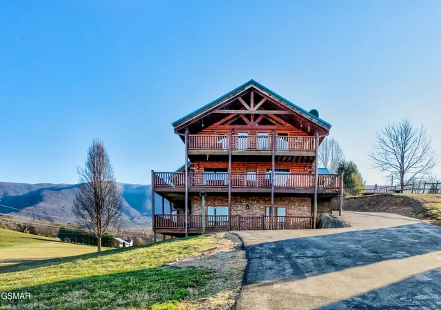 Photo 1 of Sale Pending at 2466 Bryan Rd, Sevierville, TN 37862 | MLS# 3302480 | Listing updated on 2026-09-11