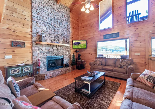 Photo 3 of Sale Pending at 2466 Bryan Rd, Sevierville, TN 37862 | MLS# 3302480 | Listing updated on 2026-09-11