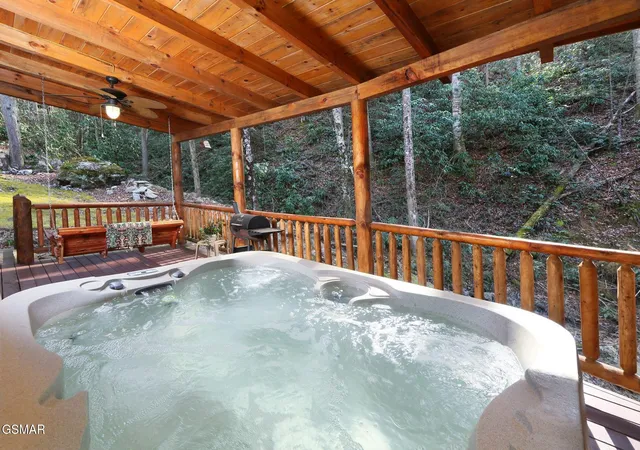 Photo 1 of Single family home for sale at 3030 Brothers Way, Sevierville, TN 37876 | MLS# 3526692 | Listing updated on 2026-09-11