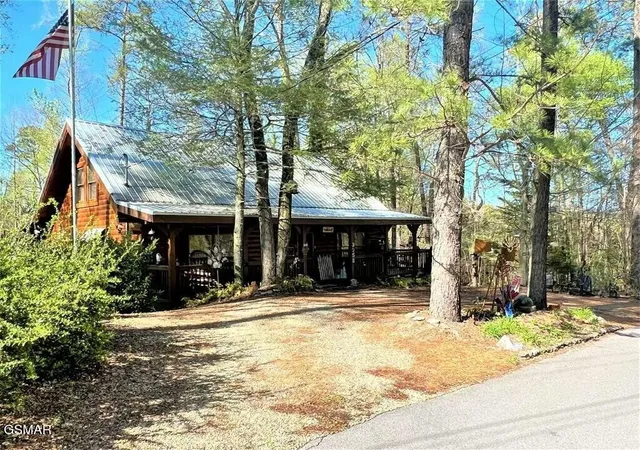 Photo 2 of Single family home for sale at 3958 Ole Smoky Way, Sevierville, TN 37862 | MLS# 3284087 | Listing updated on 2026-10-08