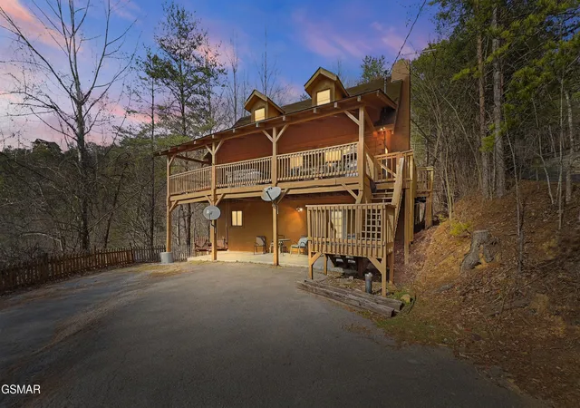 Photo 1 of Sale Pending at 1122 Eagle Pointe Way, Pigeon Forge, TN 37863 | MLS# 3548348 | Listing updated on 2026-09-14