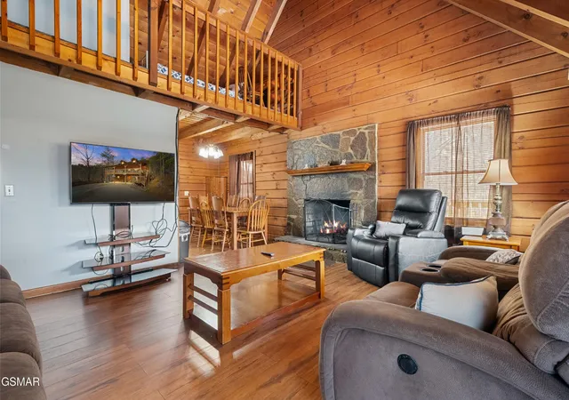 Photo 2 of Sale Pending at 1122 Eagle Pointe Way, Pigeon Forge, TN 37863 | MLS# 3548348 | Listing updated on 2026-09-14