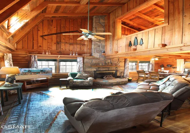 Photo 3 of Sale Pending at 1923 Bales Way, Sevierville, TN 37876 | MLS# 3548355 | Listing updated on 2026-09-24
