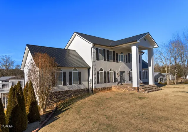 Photo 2 of Mansion for sale at 740 Pollard Rd, Kodak, TN 37764 | MLS# 3253655 | Listing updated on 2026-09-11