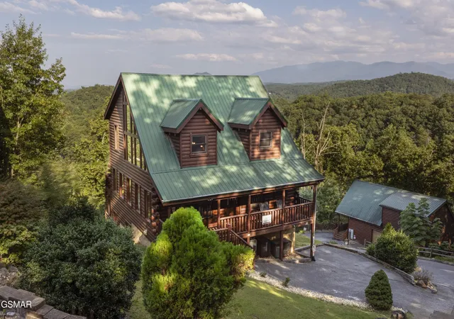 Photo 1 of Sale Pending at 2251 Upper Middle Crk Rd #20, Sevierville, TN 37876 | MLS# 3298372 | Listing updated on 2026-09-11