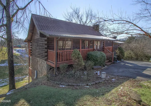 Photo 1 of Sale Pending at 1528 Rainbow Ridge Way, Sevierville, TN 37862 | MLS# 3278428 | Listing updated on 2026-09-11