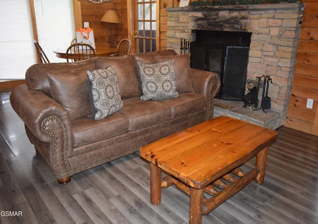 Photo 3 of Single family home for sale at 1502 Ridgecrest Dr, Sevierville, TN 37876 | MLS# 3524673 | Listing updated on 2026-09-11