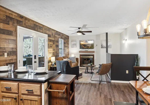 Photo 3 of Single family home for sale at 2777 Mountain View Cir, Sevierville, TN 37862 | MLS# 3278472 | Listing updated on 2026-09-11