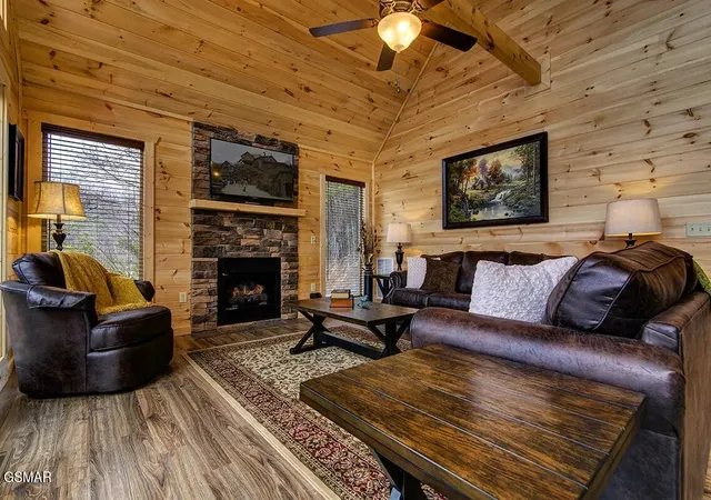 Photo 3 of Sale Pending at 1205 Parkview Vista Way, Sevierville, TN 37862 | MLS# 3548388 | Listing updated on 2026-09-14