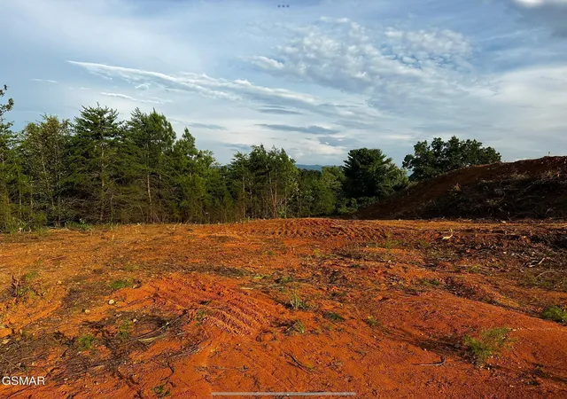 Photo 3 of Land for sale at 1 E Meeting St, Dandridge, TN 37725 | MLS# 3548402 | Listing updated on 2026-09-22