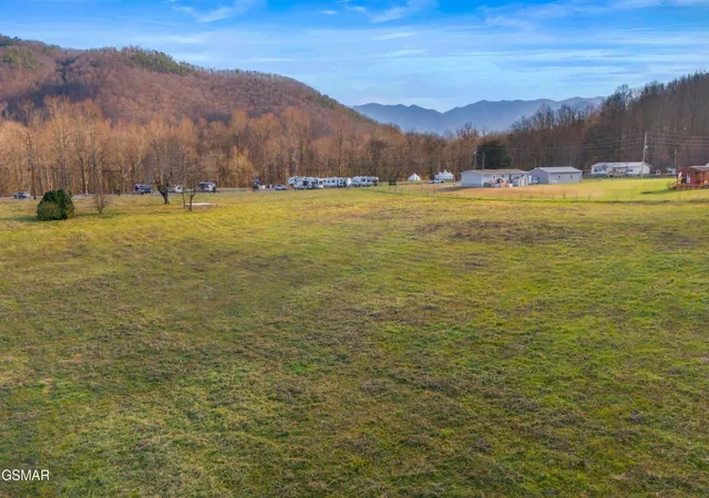 Photo 1 of Sale Pending at 4121 Chavis Rd, Cosby, TN 37722 | MLS# 3548408 | Listing updated on 2026-09-24