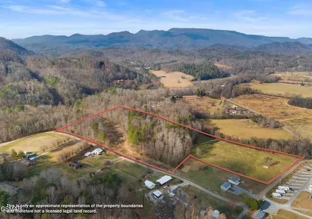 Photo 2 of Sale Pending at 4121 Chavis Rd, Cosby, TN 37722 | MLS# 3548408 | Listing updated on 2026-09-24