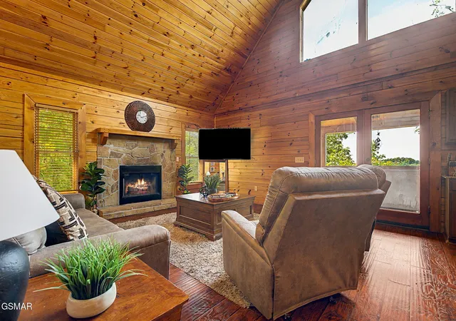 Photo 3 of Single family home for sale at 1038 Willard Way, Sevierville, TN 37876 | MLS# 3270065 | Listing updated on 2026-09-15