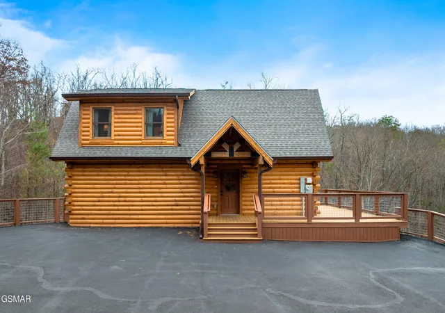 Photo 1 of Single family home for sale at 1017 St Of Dreams Way, Gatlinburg, TN 37738 | MLS# 3548421 | Listing updated on 2026-09-14