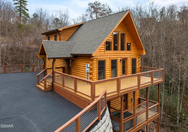 Photo 3 of Single family home for sale at 1017 St Of Dreams Way, Gatlinburg, TN 37738 | MLS# 3548421 | Listing updated on 2026-09-14