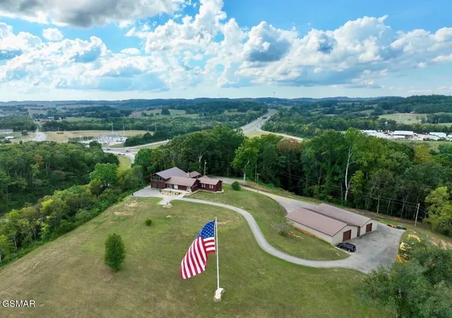 Photo 3 of Single family home for sale at 260 Highway 113, White Pine, TN 37890 | MLS# 3309983 | Listing updated on 2026-09-11